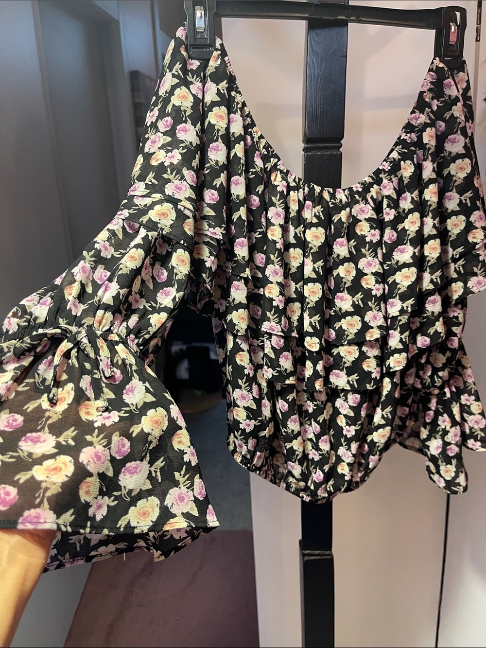 Forever 21 cold shoulder, puffed sleeve sheer floral blouse - size M